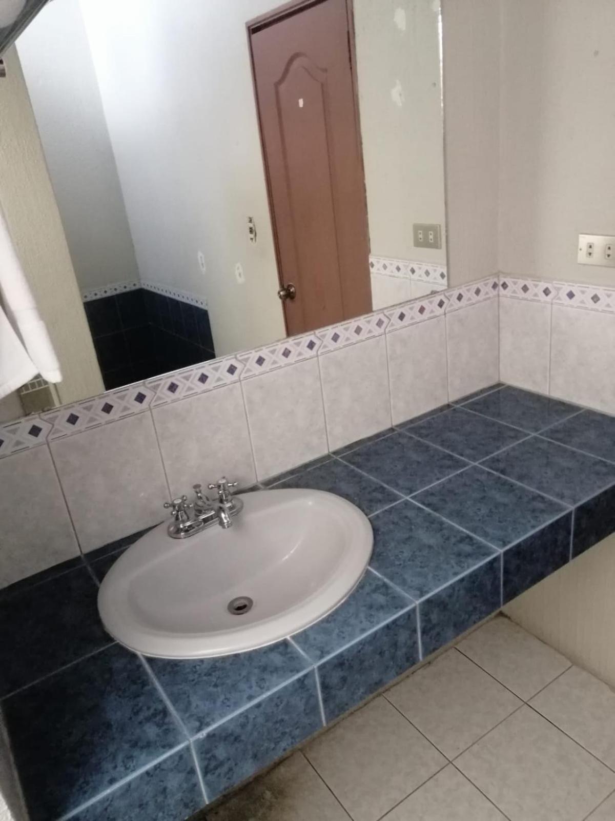 Global Airport Inn Free Shuttle Guatemala Dış mekan fotoğraf