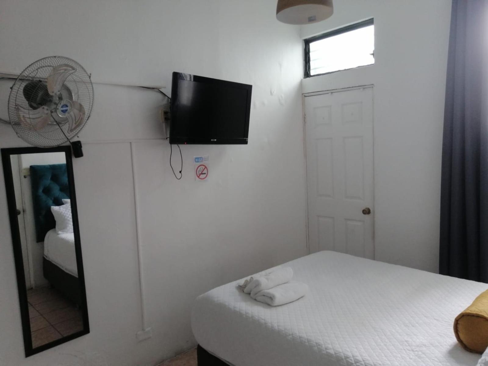 Global Airport Inn Free Shuttle Guatemala Dış mekan fotoğraf